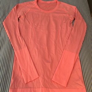 Lululemon long sleeve top